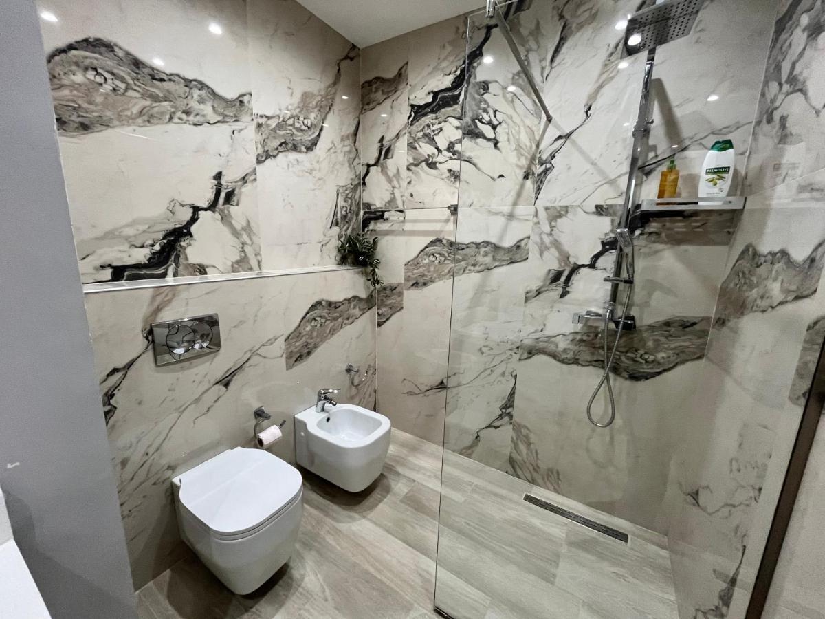 Flat 86 - Explore The Heart Of Tirana Exterior foto