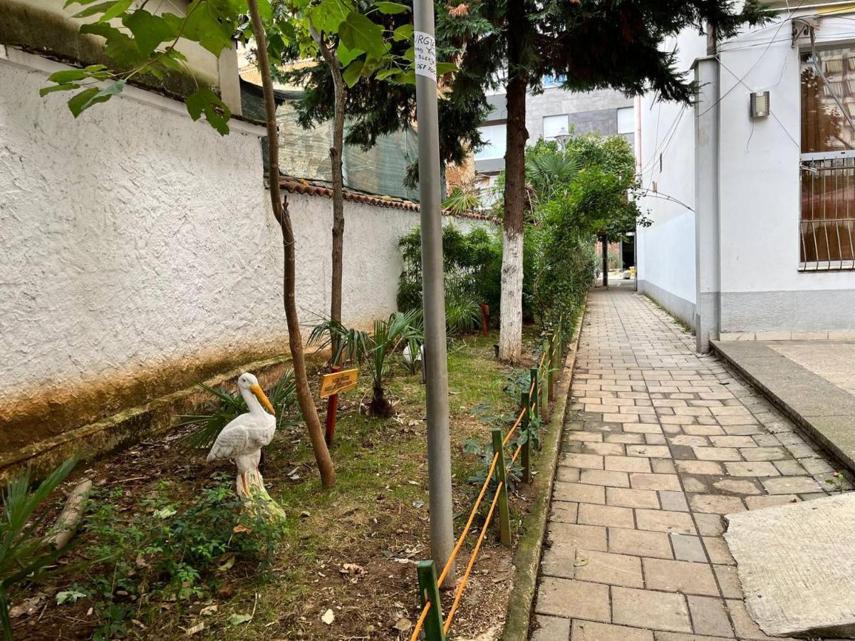 Flat 86 - Explore The Heart Of Tirana Exterior foto